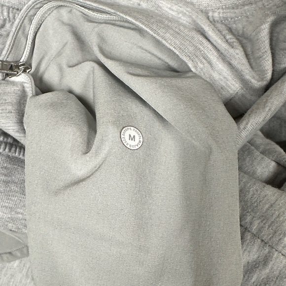 lululemon athletica Gray Sweatpants, String/Side & Back Pockets, NWOT - Picture 2 of 12